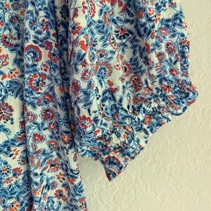 GAP blouse Red, White, & Blue! Floral, puff sleeve cotton, viscose, lightweight.